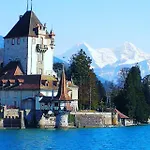 Lejlighed Thun Alps Scenic Views And Concierge By Swisshut Sigriswil